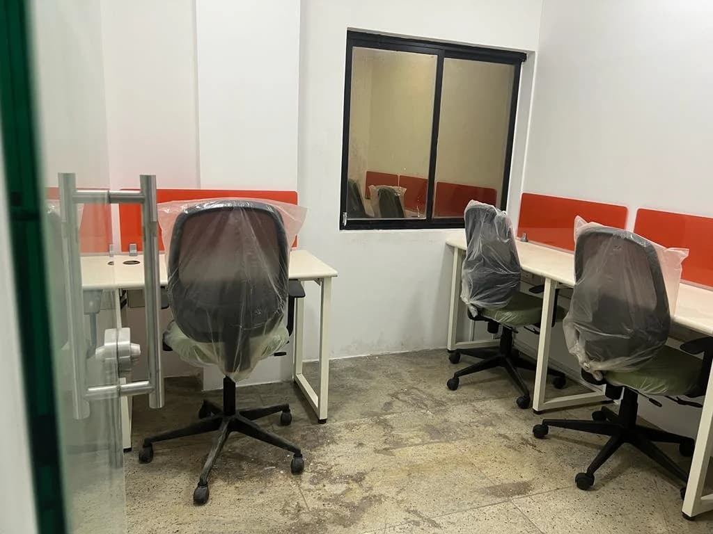 DEDICATED DESK